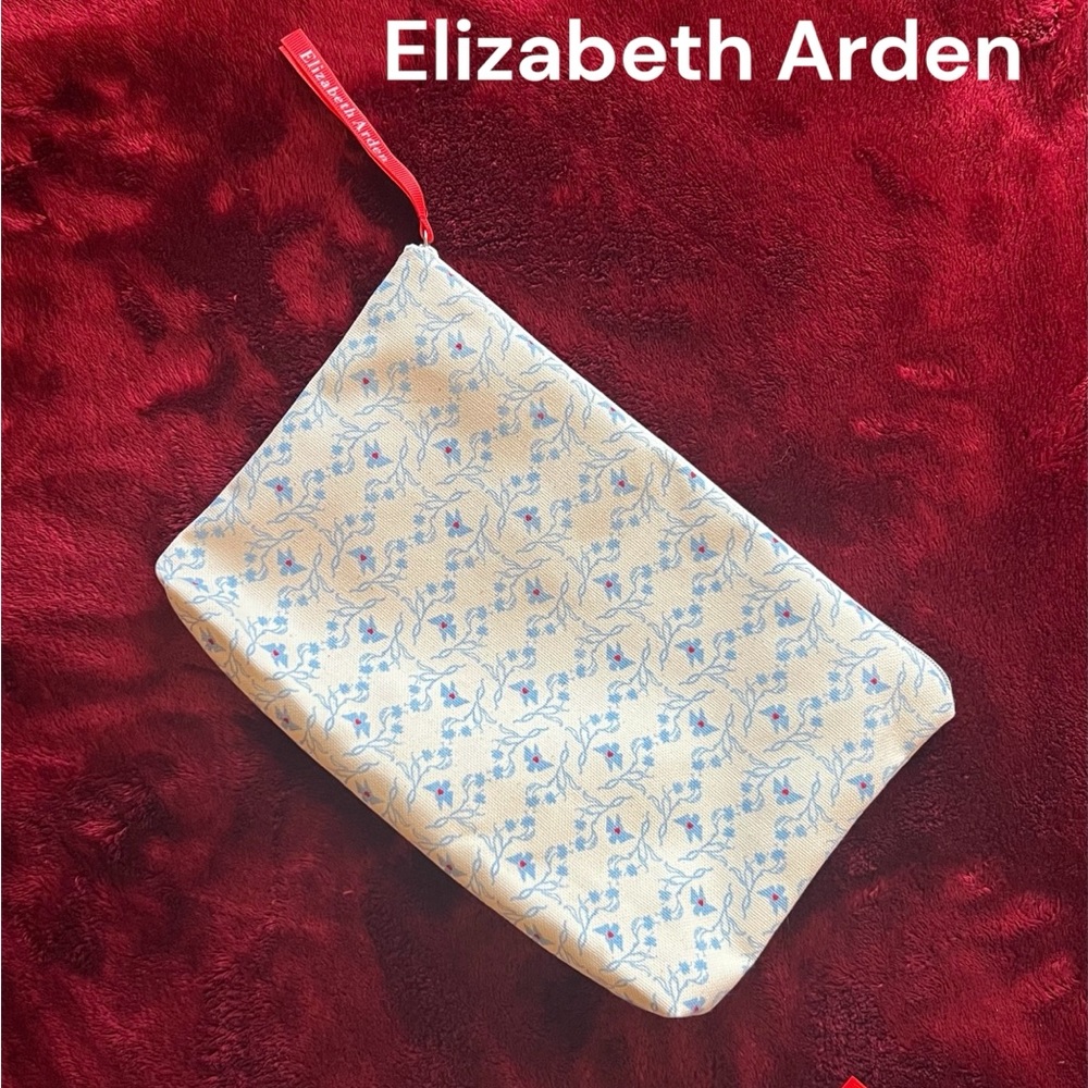 New Elizabeth Arden Blue and Cream Floral Cosmetic Bag